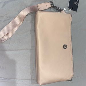 Lululemon Wristlet Light Pink